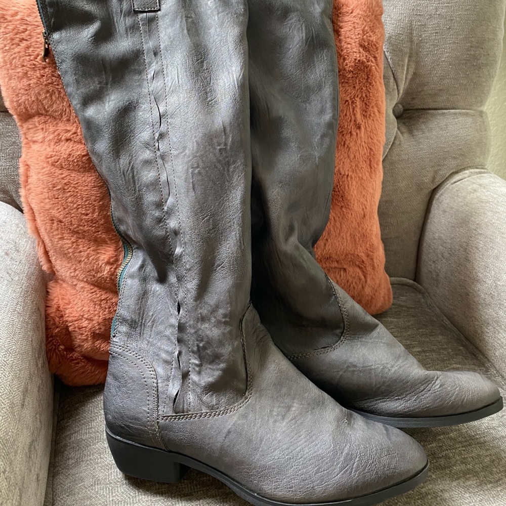 Gray Boots New Never Worn